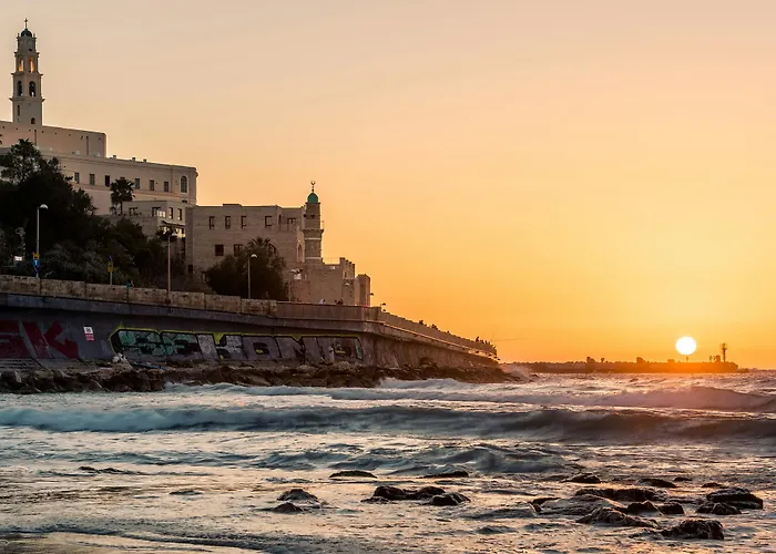 The Seven Seas Tel Aviv Hotel