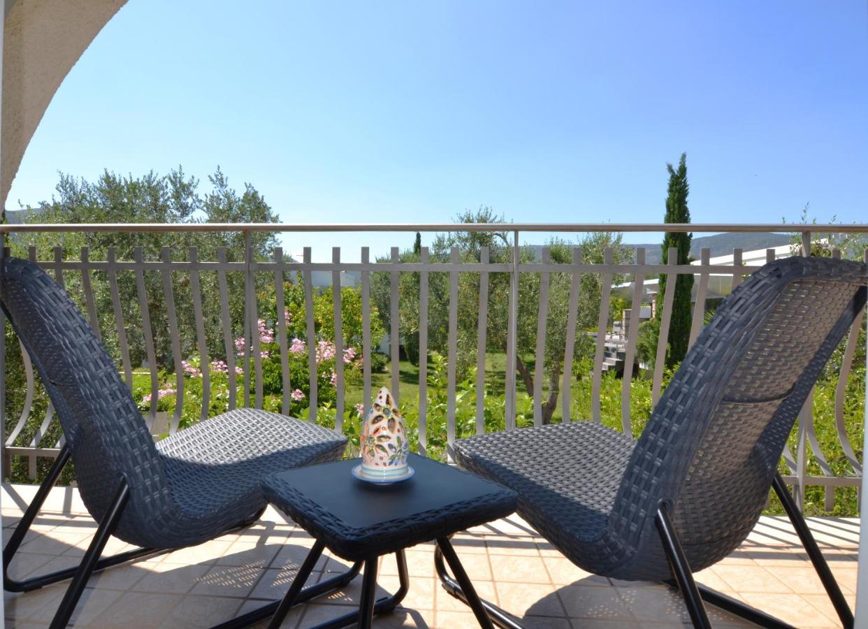 Appartamento con 2 Camere da Letto e Balcone
