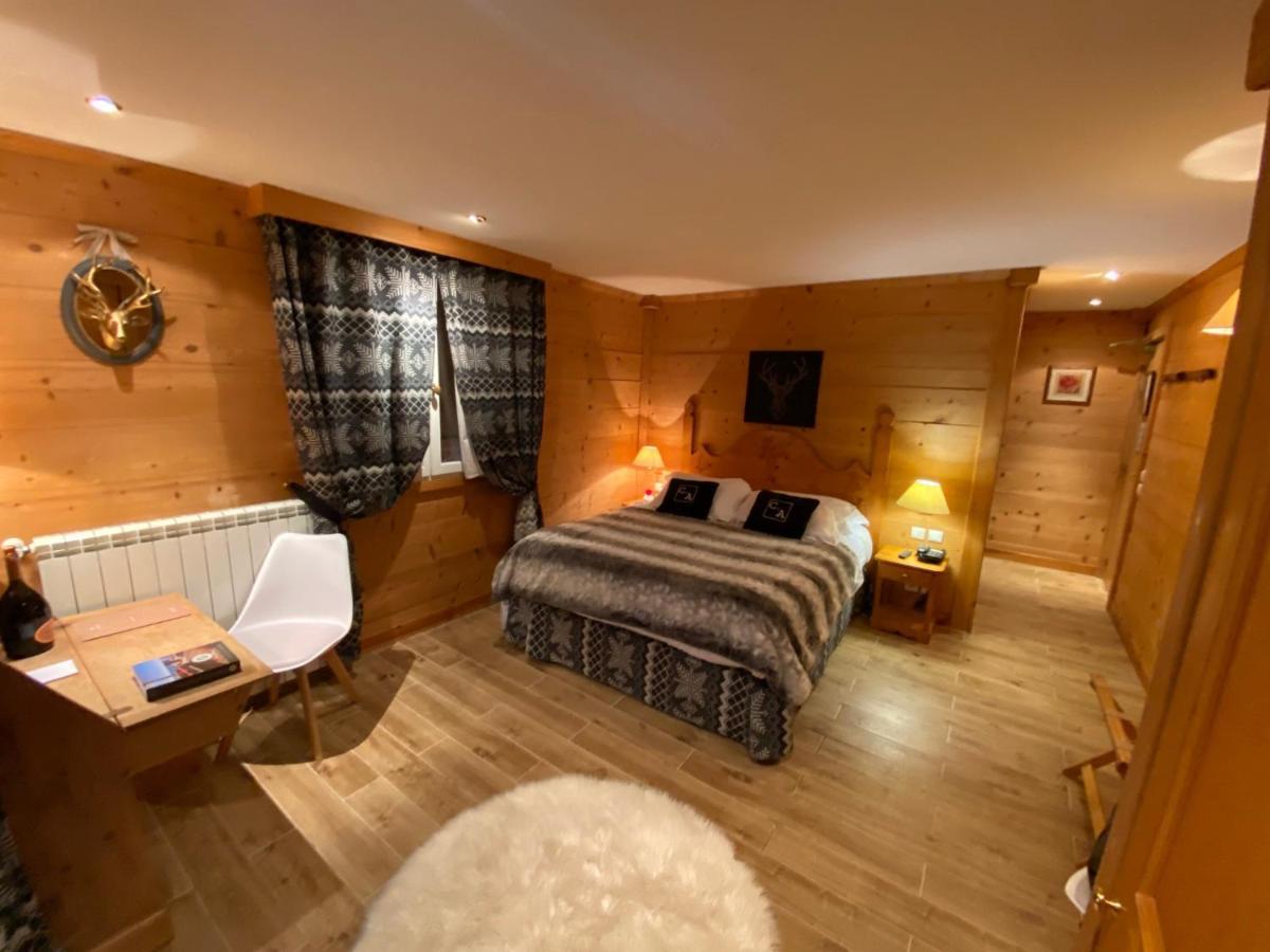 Chambre Double - Vue sur Piscine