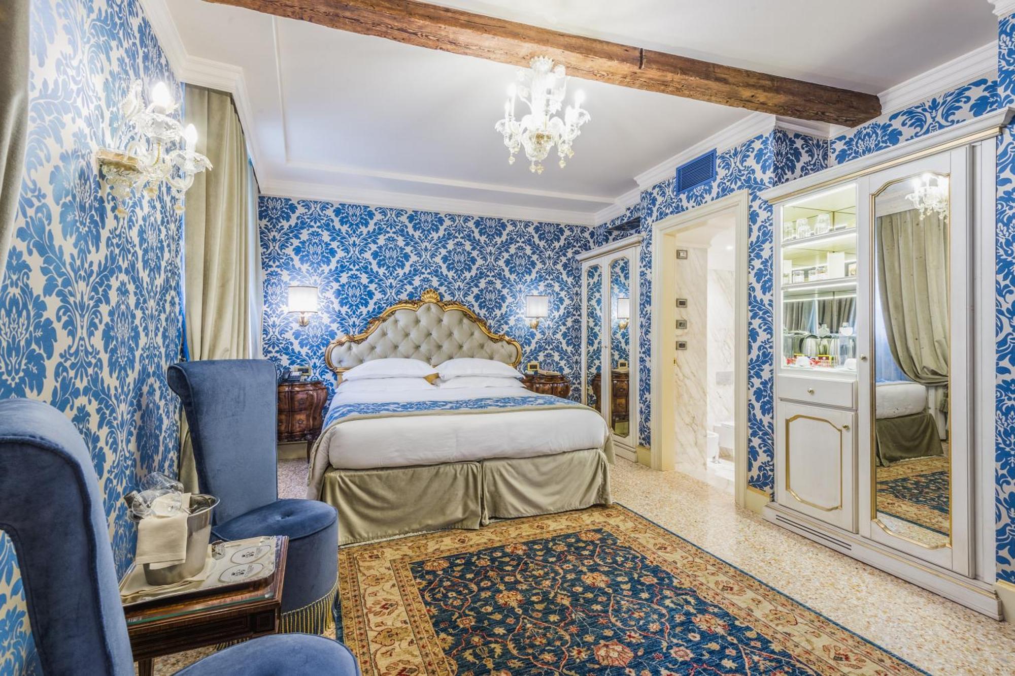 Standard Double or Twin Room,665175063:JPEG
