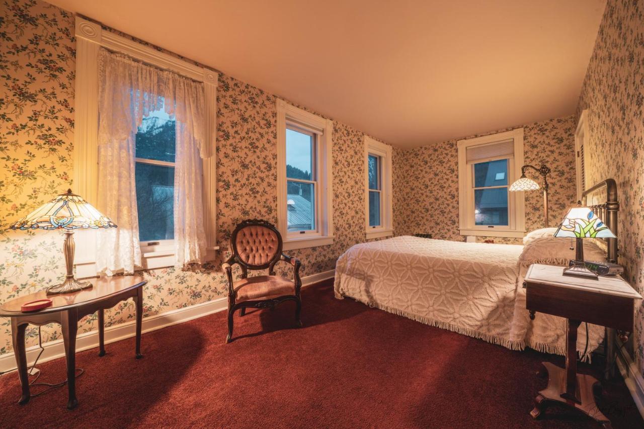 Standard Double Room,1765874796:JPEG