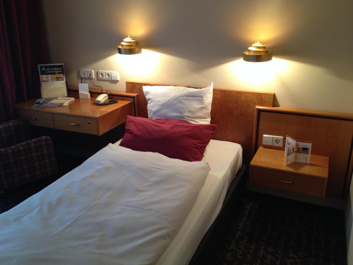 Standard Single Room,1008878074:JPEG