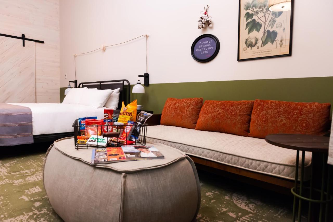 Standard King Room