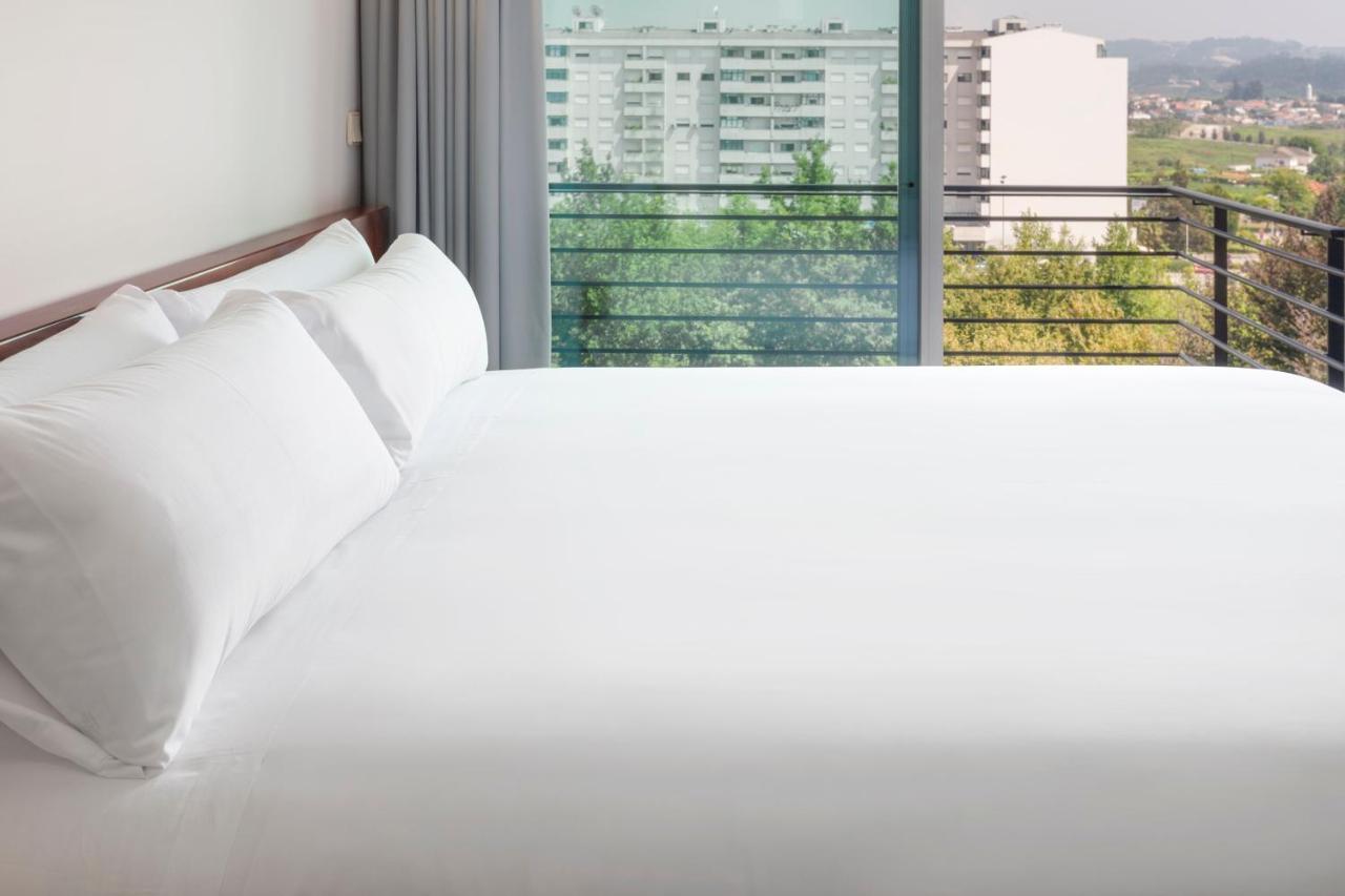 Apartamento de Um Quarto com Cama de Casal