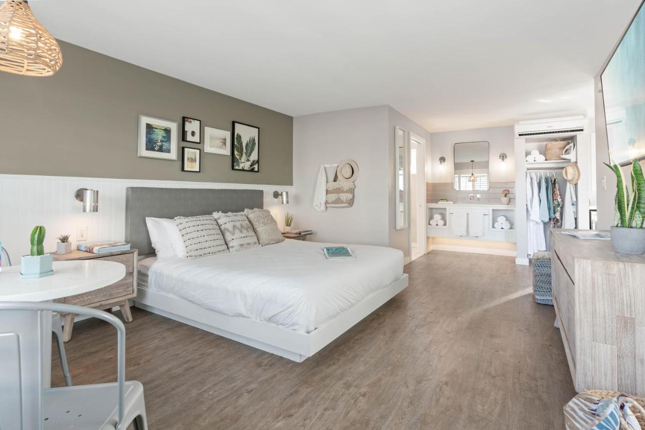 King Room with Balcony