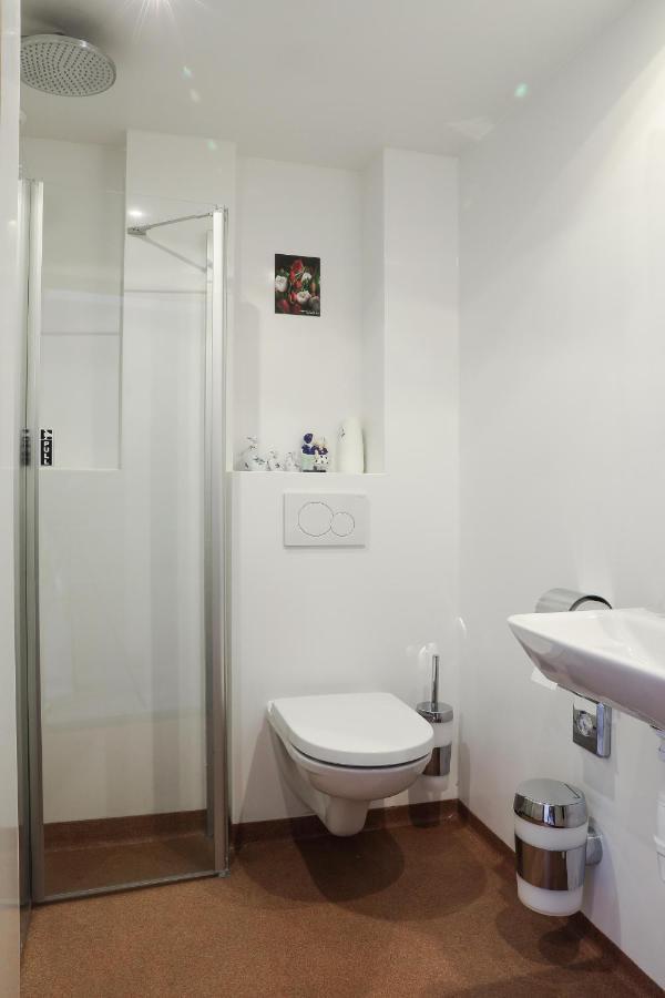 Triple Room Private Bathroom,1194984070:JPEG