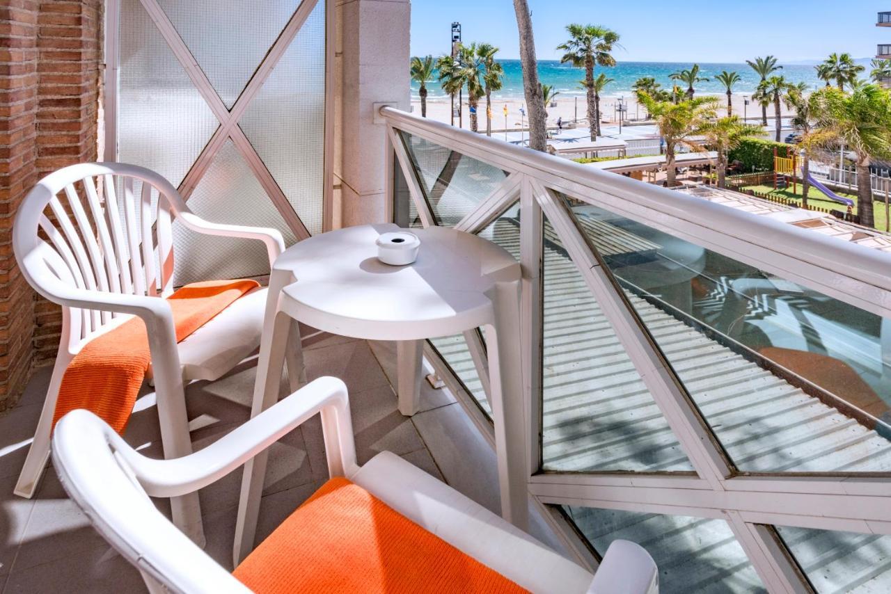 Chambre Double - Vue Latérale sur Mer (2 Adultes)