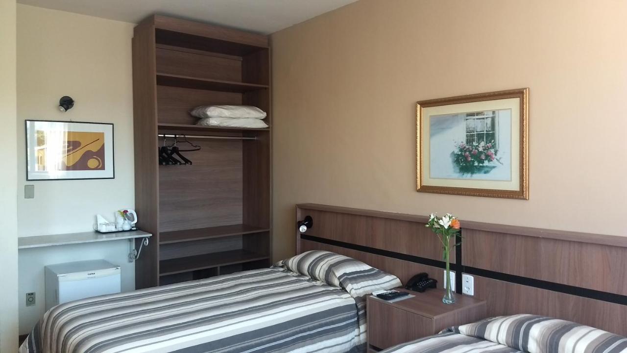 Quarto Duplo Standard