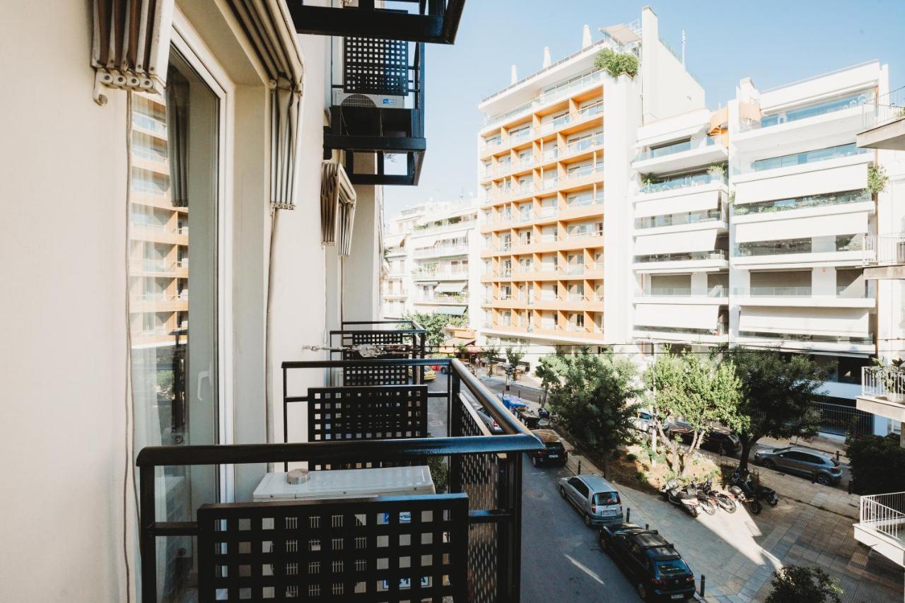 Estudio Urbano con balcón y vistas a la calle