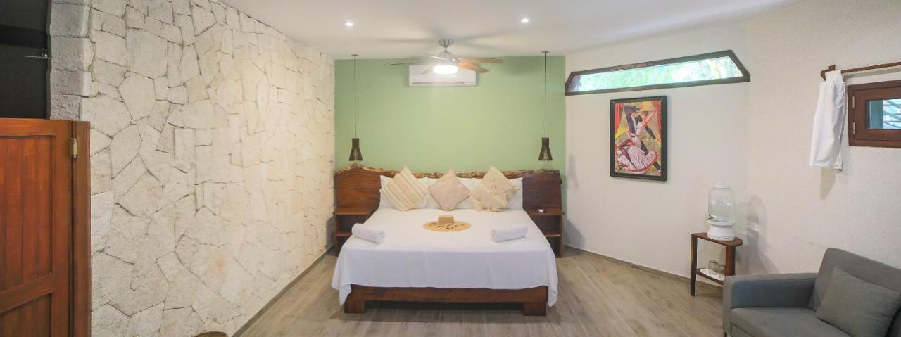 Garden Queen Room with Balcony
