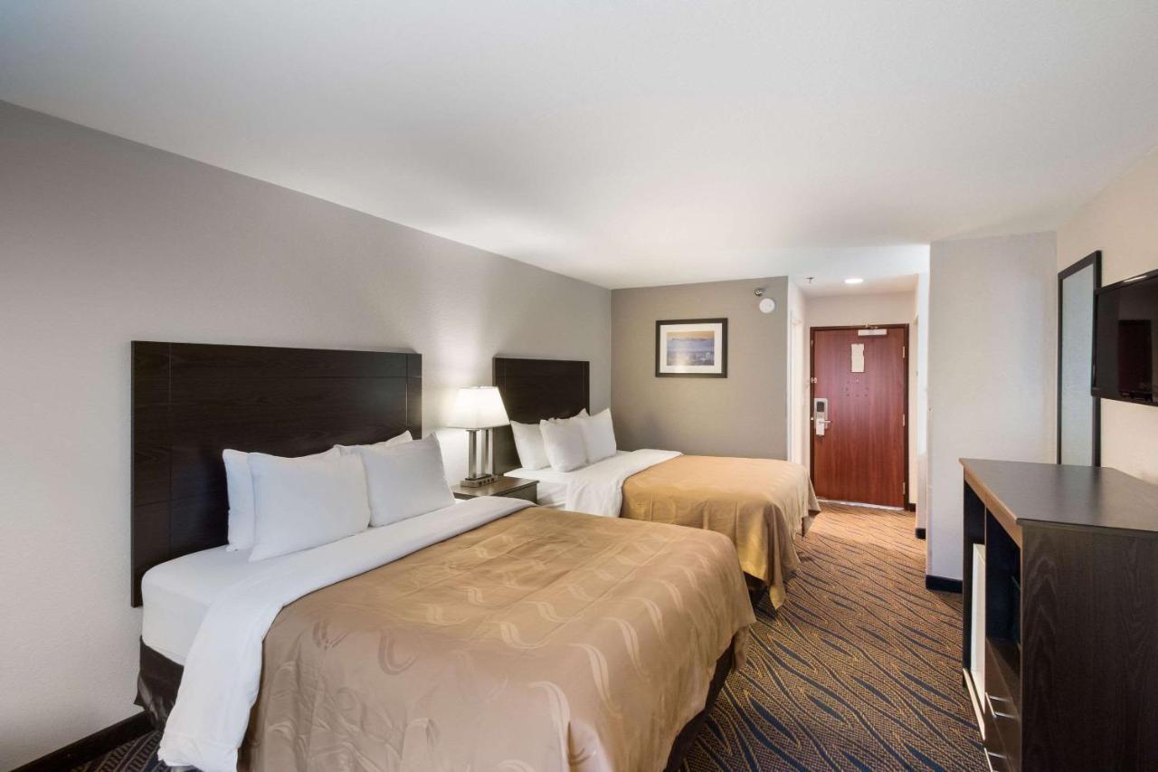 Standard Queen Room with Two Queen Beds - Non-Smoking