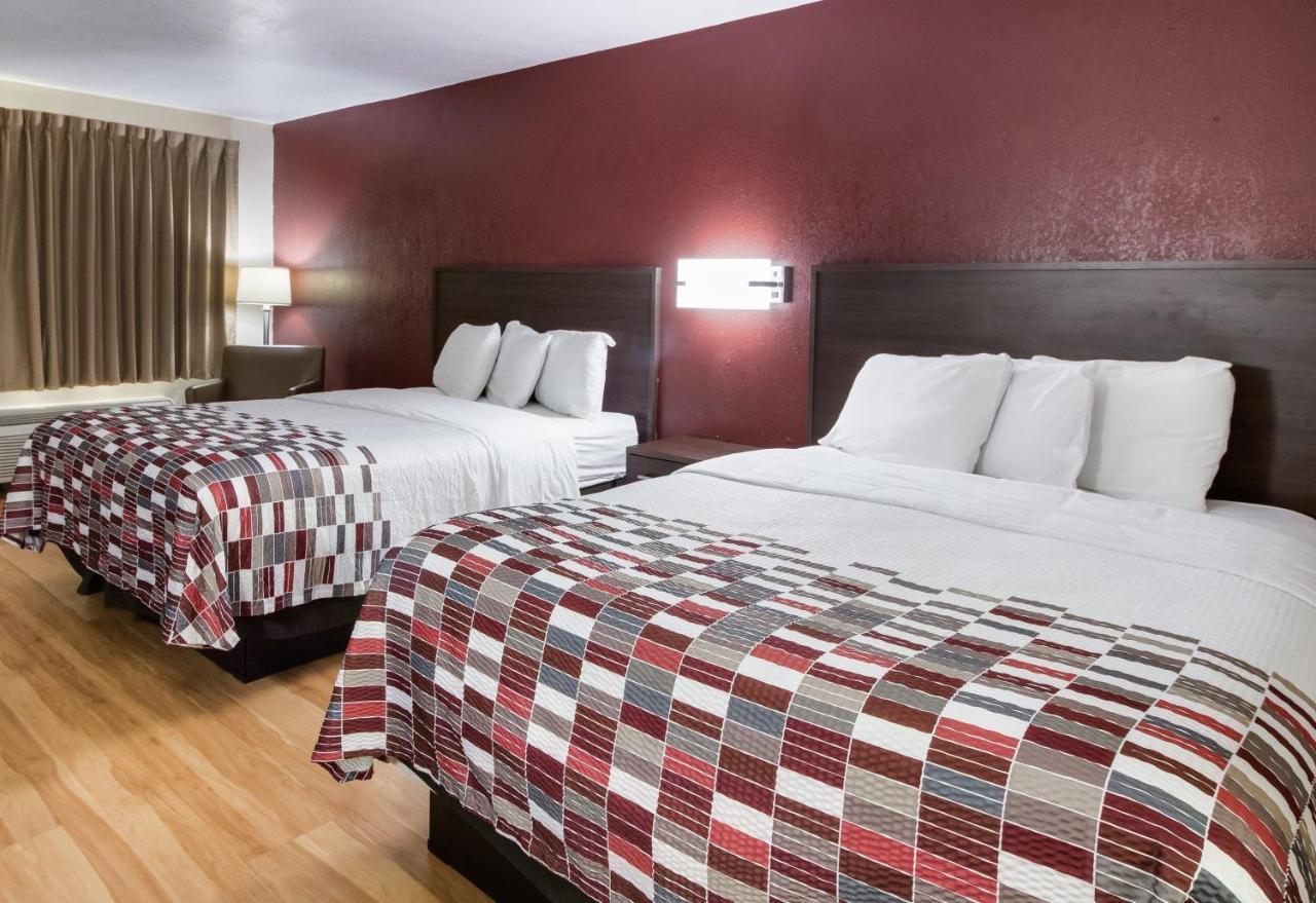 Deluxe Room with Two Queen Beds Smoke Free