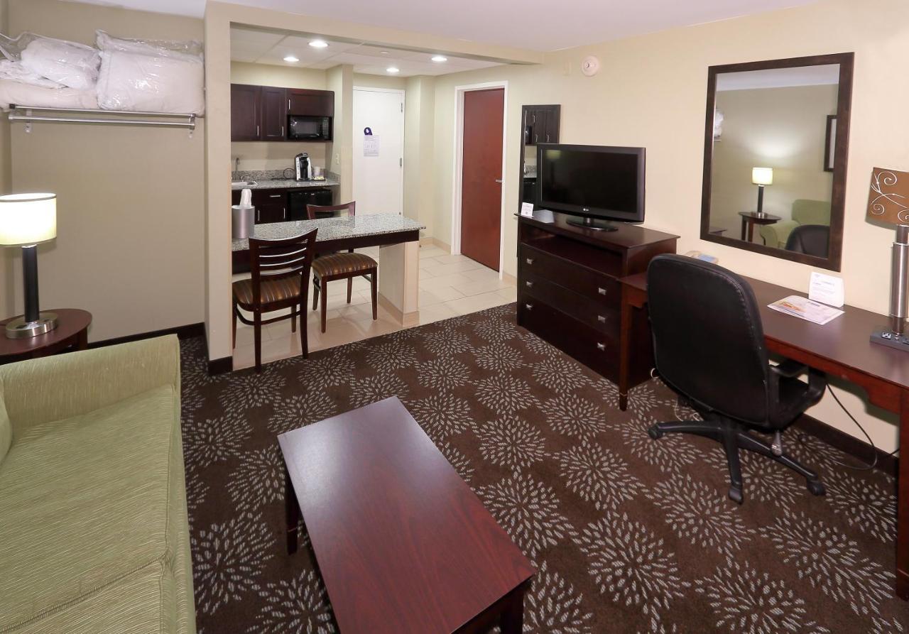 King Suite with Sofa Bed