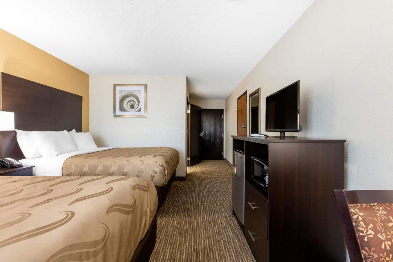 Queen Room with Two Queen Beds - Non-Smoking