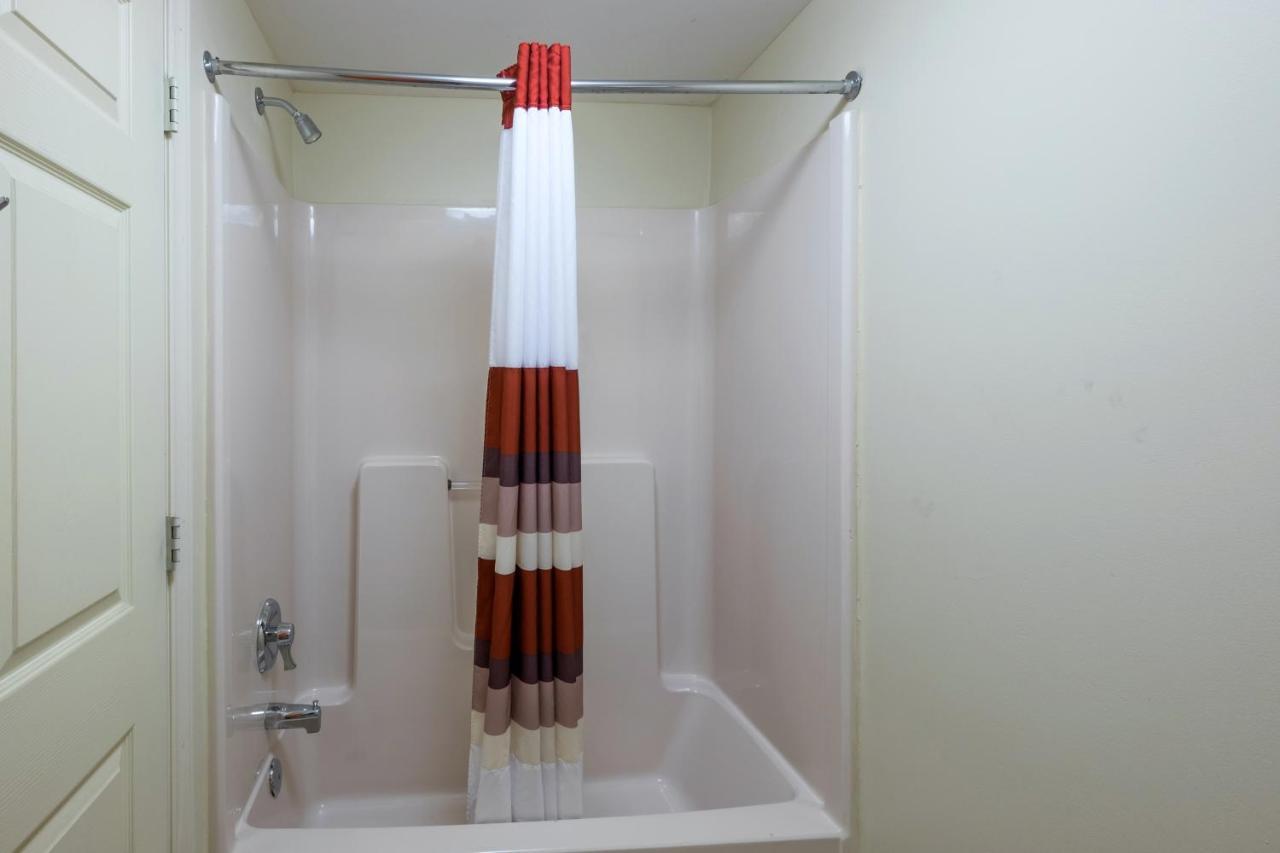 Deluxe Room with Two Double Beds Non-Smoking