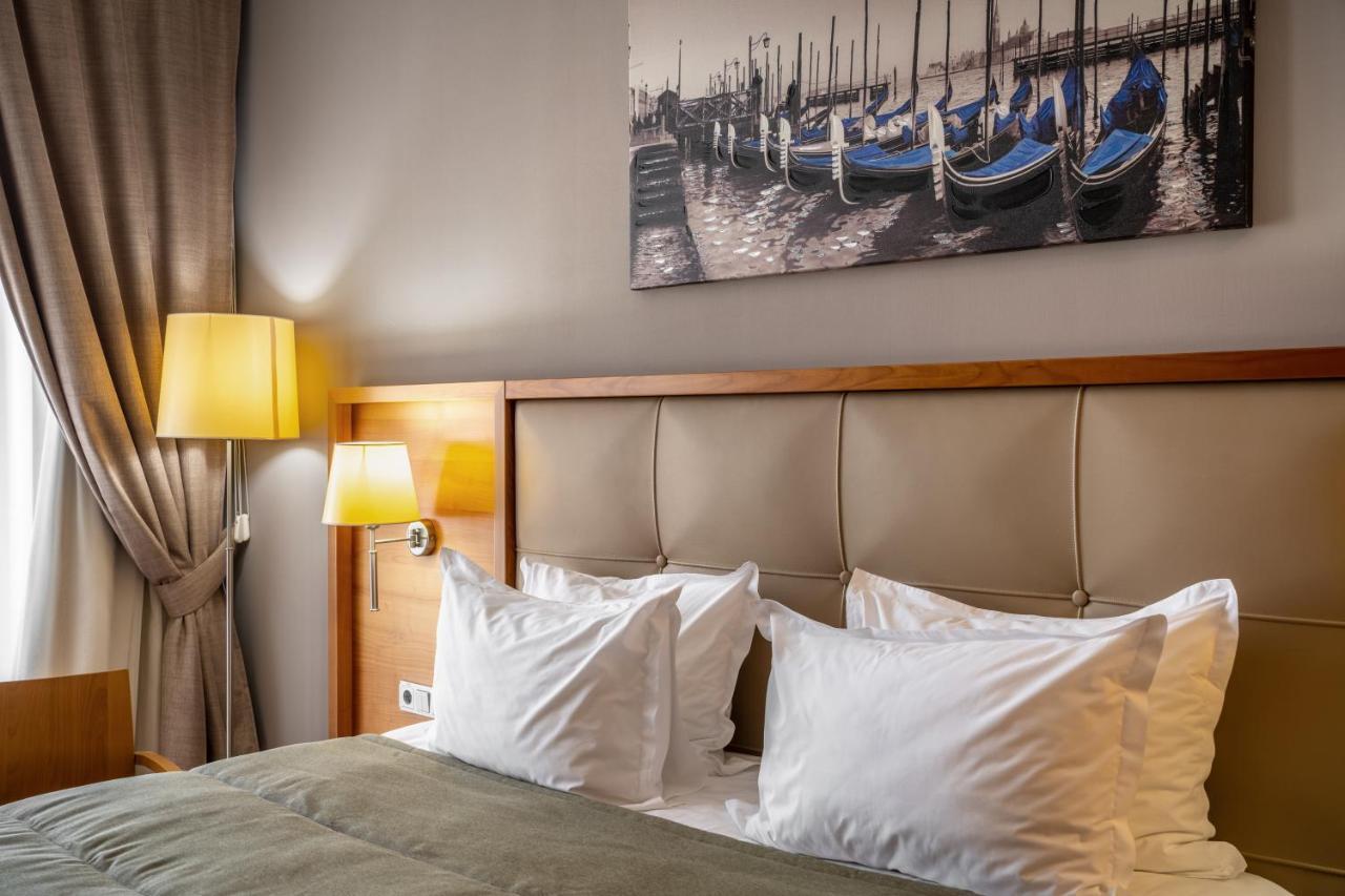 Kamer met Kingsize Bed