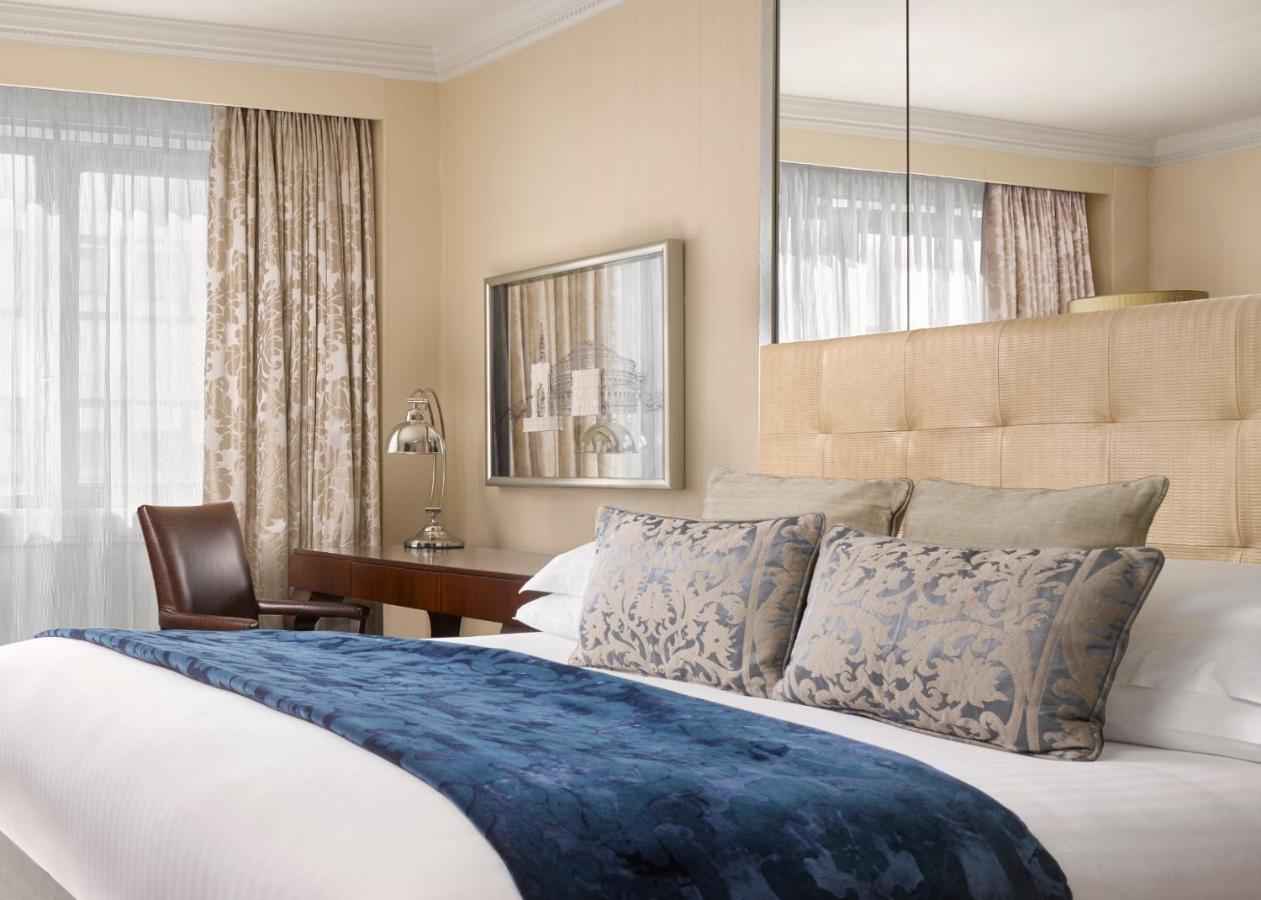 Quarto Aconchegante com Cama King-size