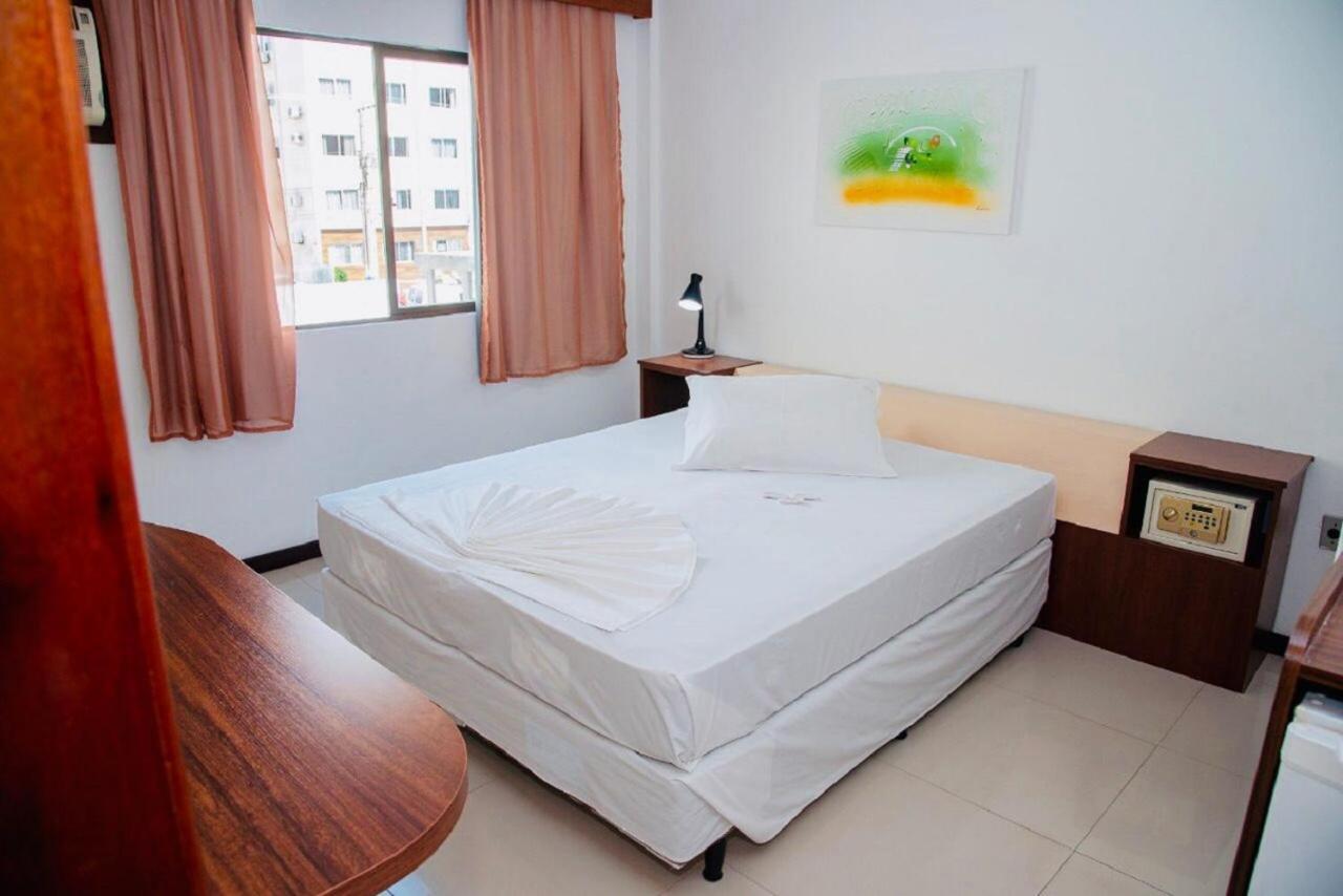 Quarto Duplo