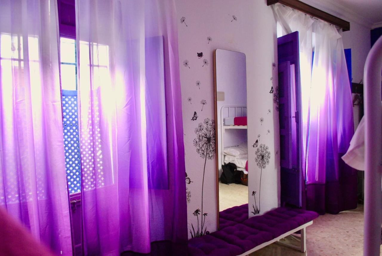 Cama individual en dormitorio mixto compartido (6 camas)