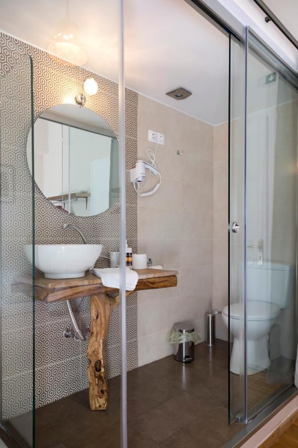 Apartment mit Balkon