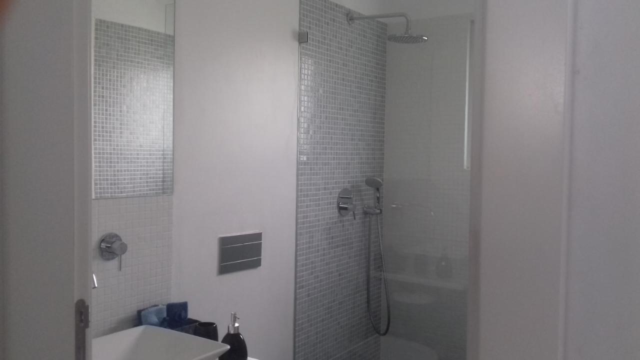 Habitación Doble Deluxe con ducha