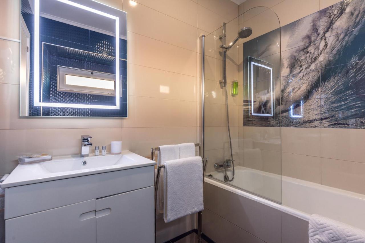 Habitación Doble con baño - 1 o 2 camas