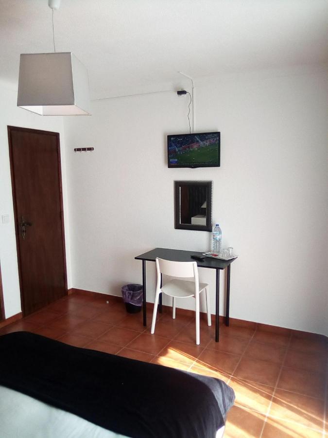 Habitación Doble con aseo compartido