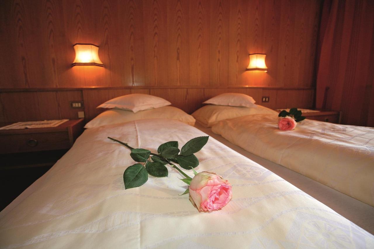 Doppelzimmer mit Balkon