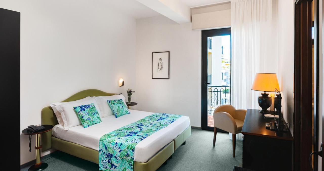 Deluxe Doppelzimmer mit Balkon und Meerblick