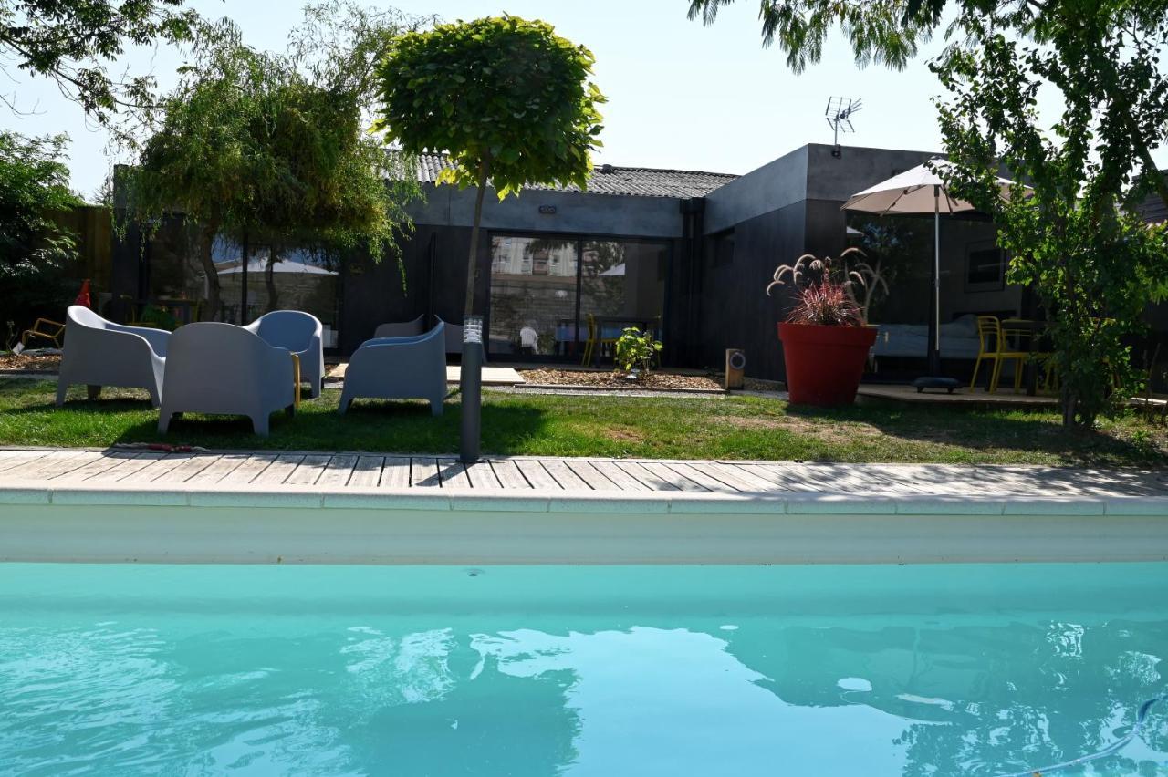 Studio - Vue sur Piscine