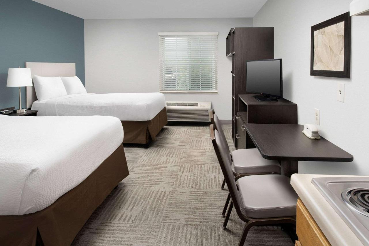 Double Room with Two Double Beds - Non-Smoking