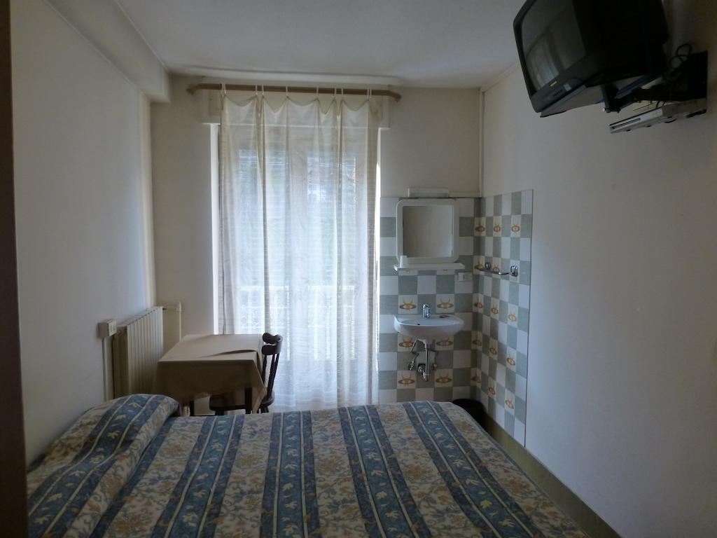 Camera Singola con Bagno in Comune