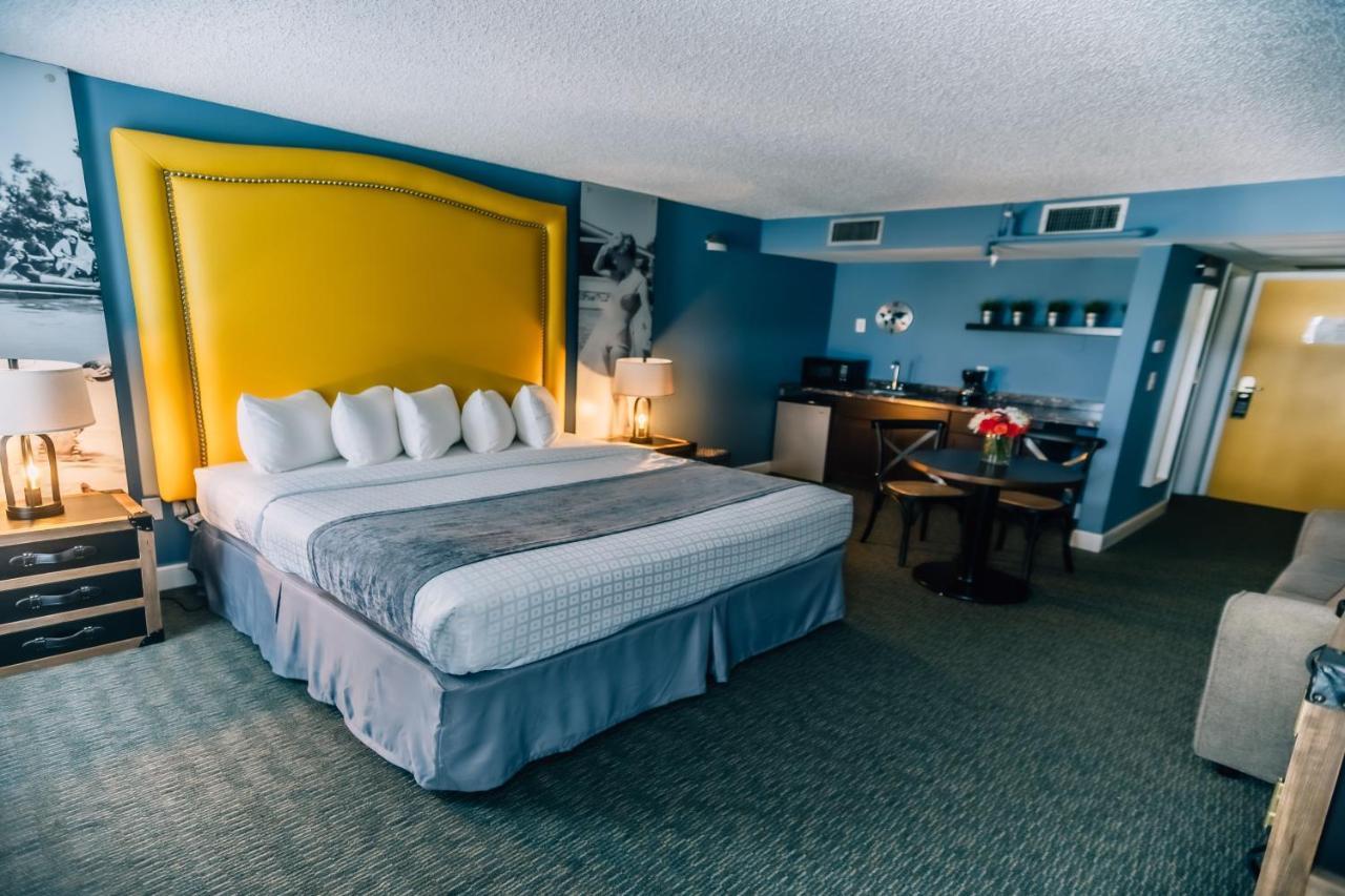 King Suite with Sofa Bed