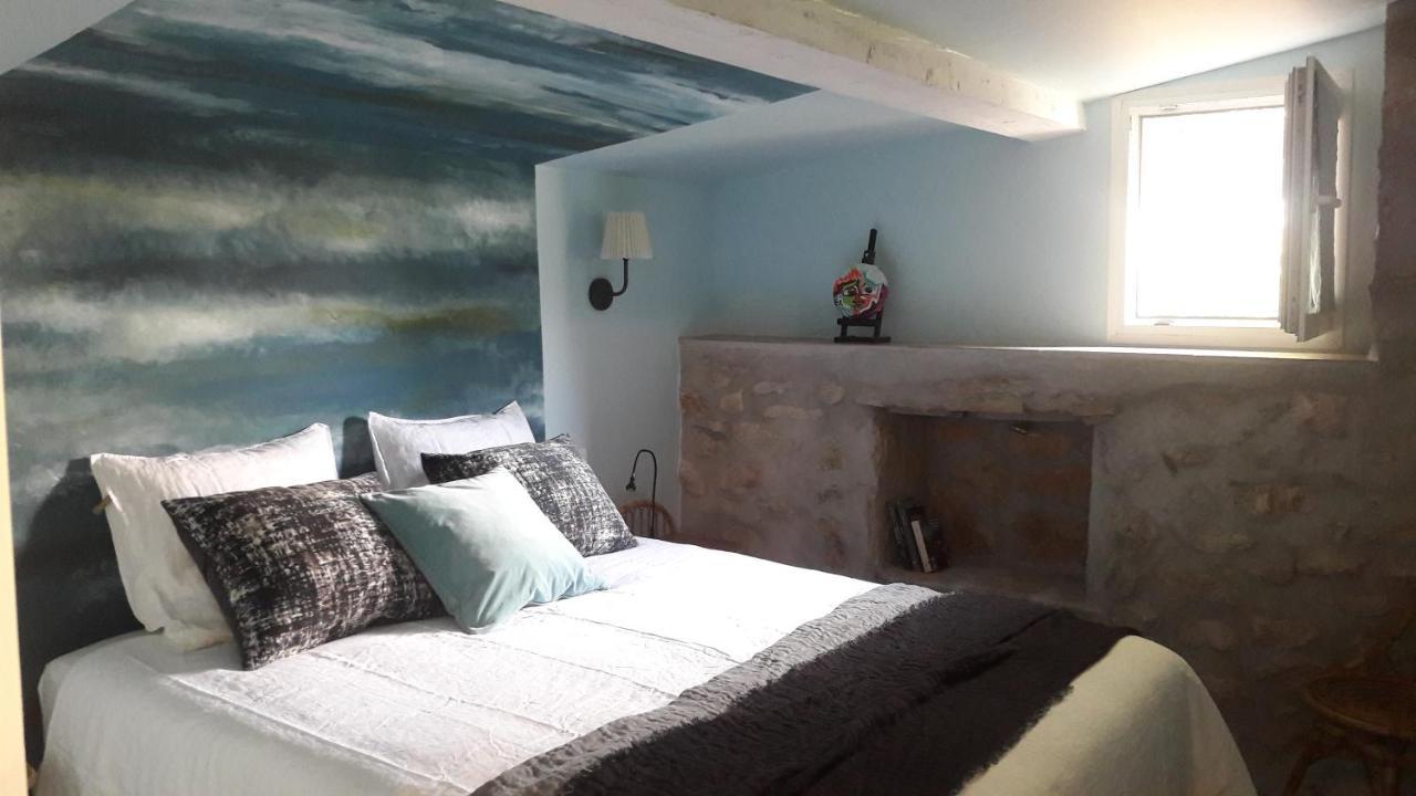 Suite Lit Queen-Size - Vue sur Piscine