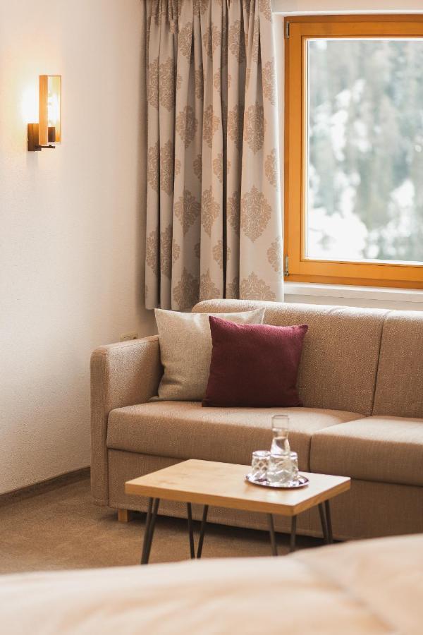Doppelzimmer mit Balkon