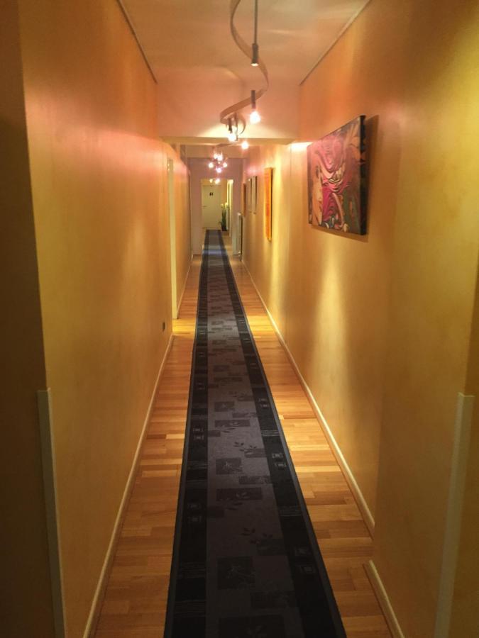 Tweepersoonskamer met een Eigen Externe Badkamer