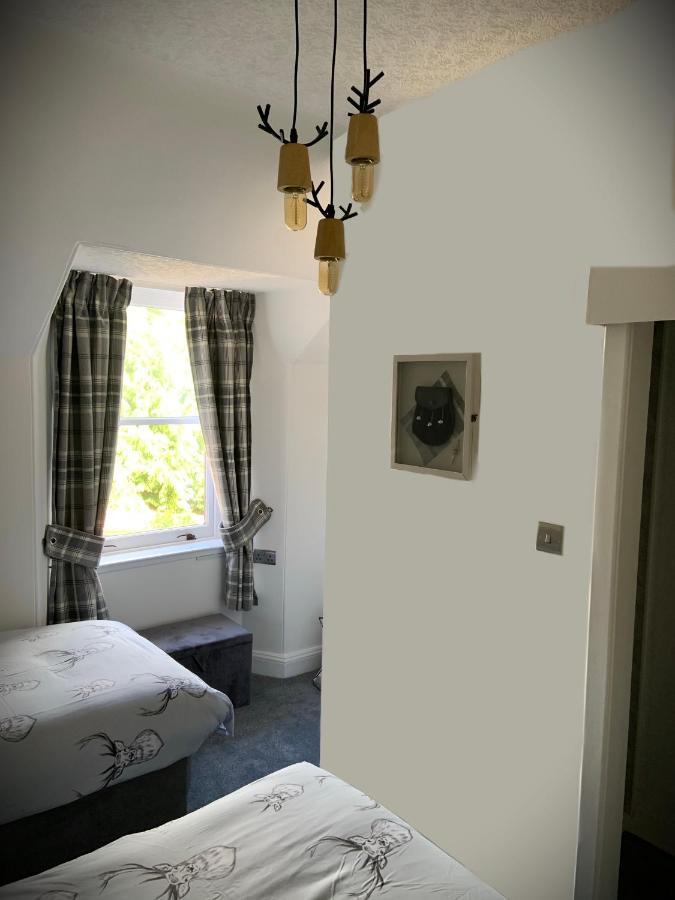 Zweibettzimmer mit Bad