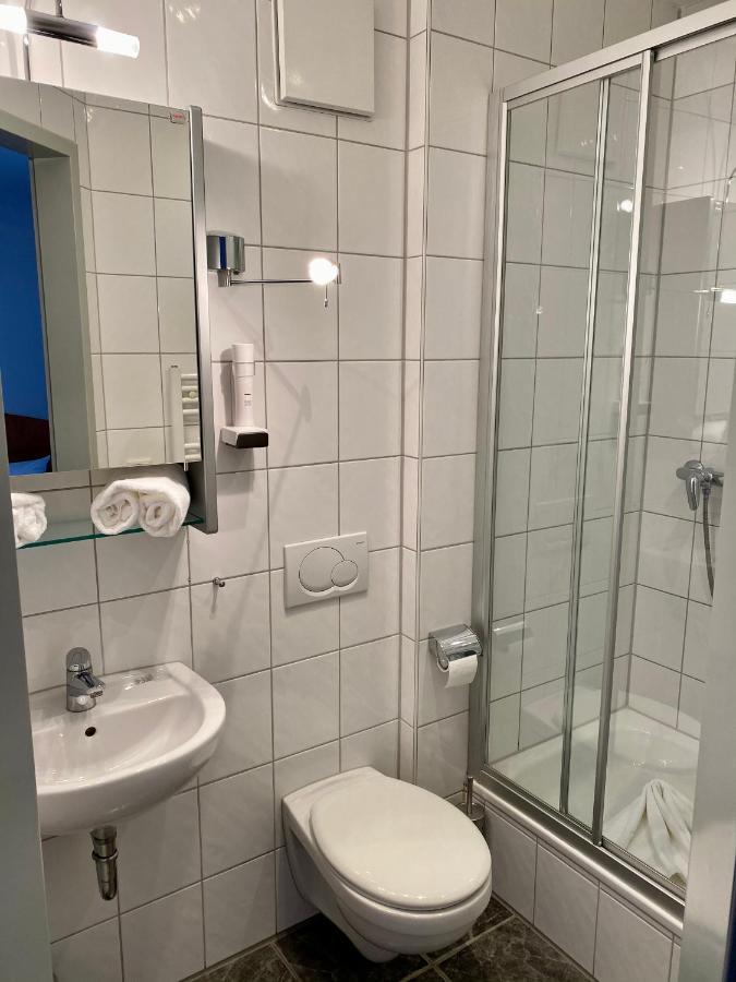 Einzelzimmer mit Bad
