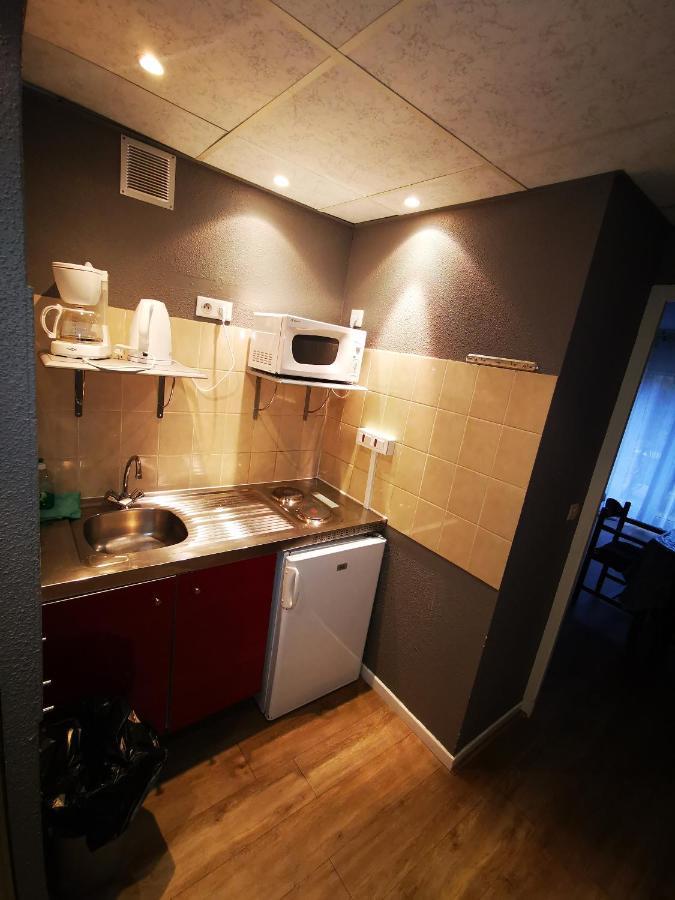 Studio Triple Standard