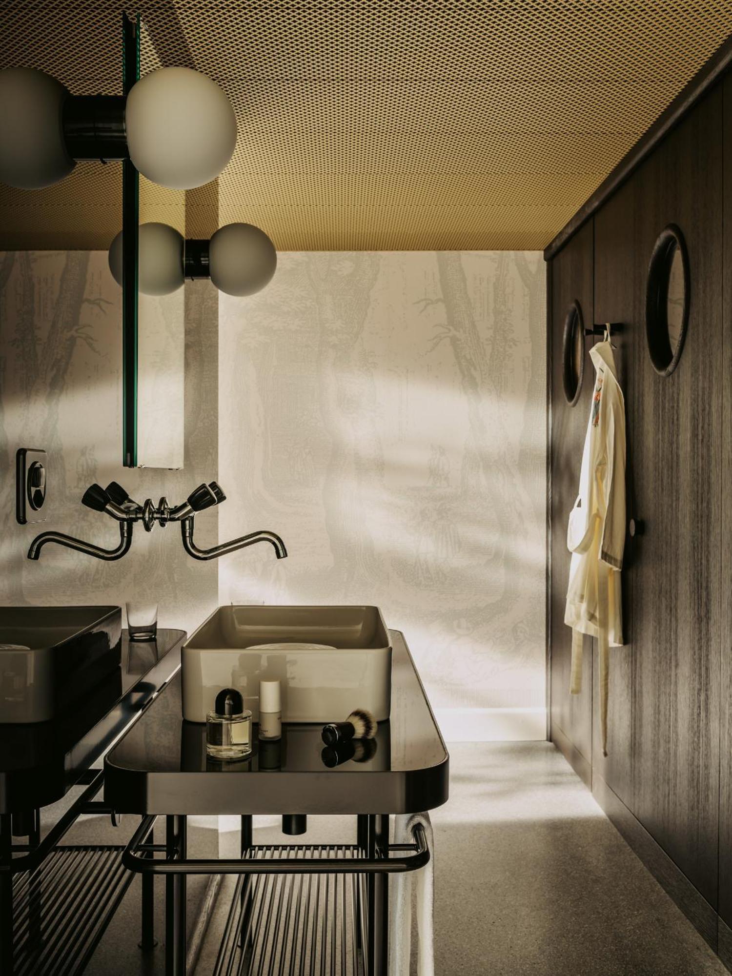 Corner  Room
