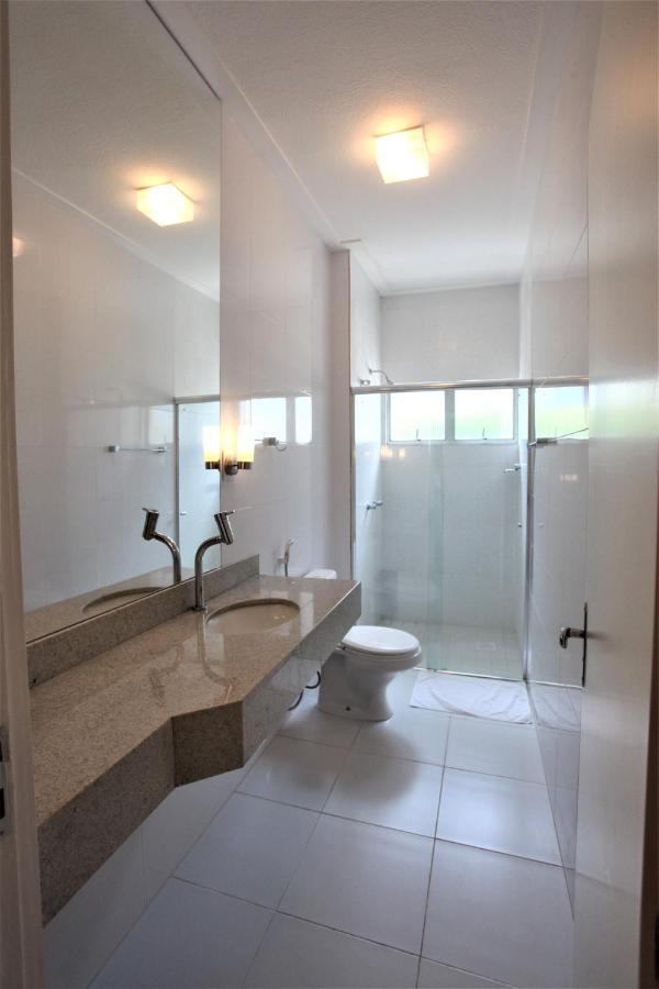 Quarto com Cama King-size