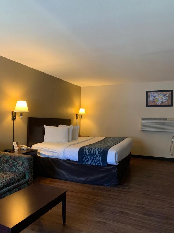 King Room - Non-Smoking