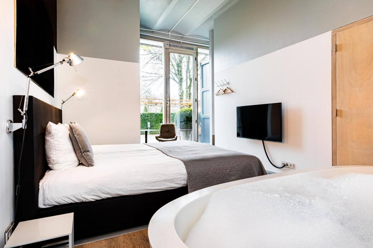 Standaard Kamer met Bad in Koetshuis 2p.