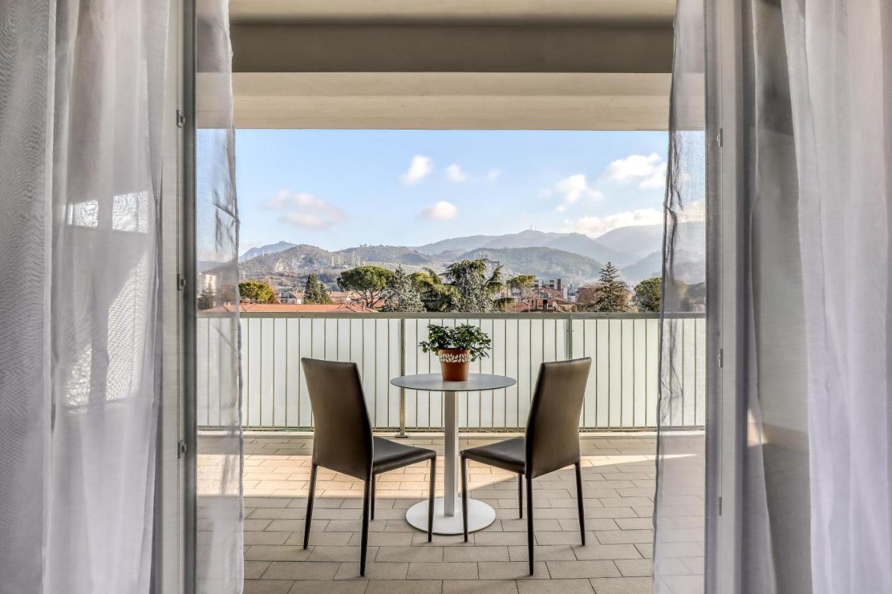 Two-Bedroom Apartment,1077051226:JPEG