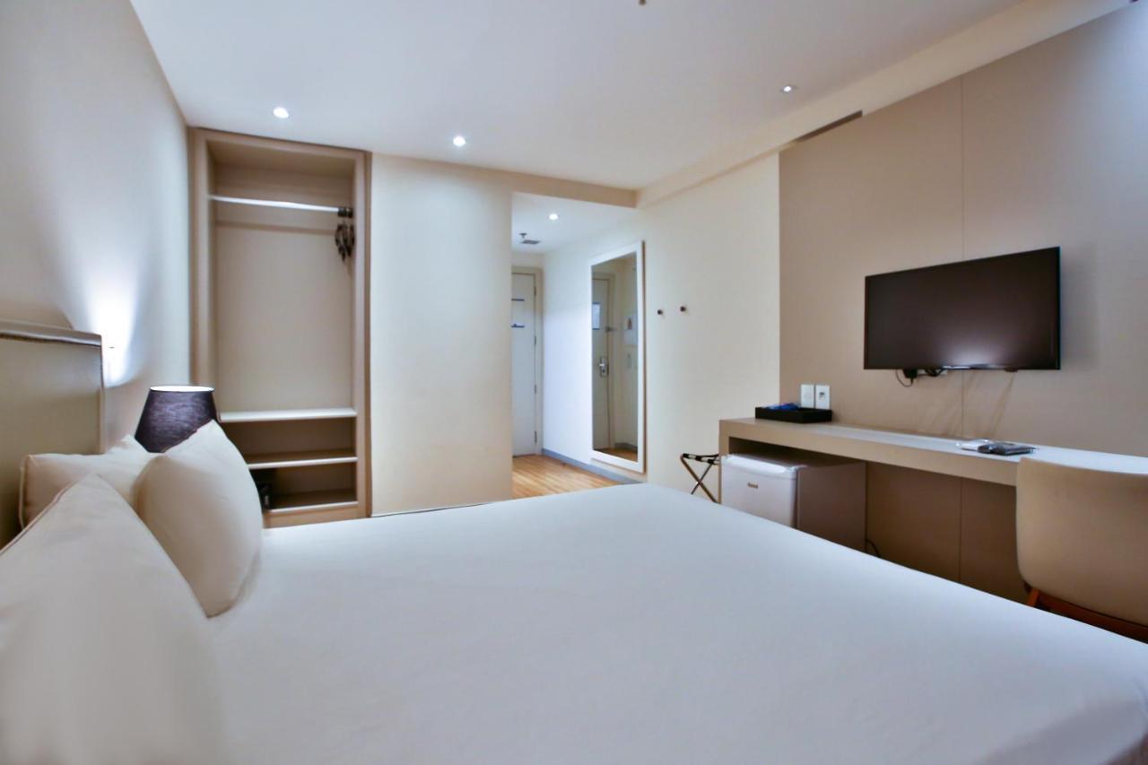 Quarto Superior com Cama Queen-size