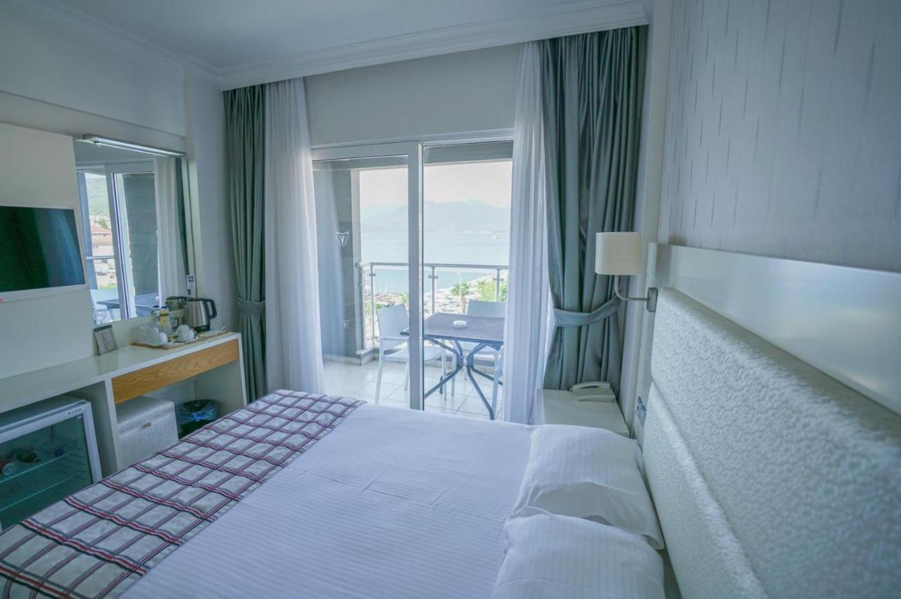 Deluxe Tweepersoonskamer met Zijdelings Uitzicht op Zee