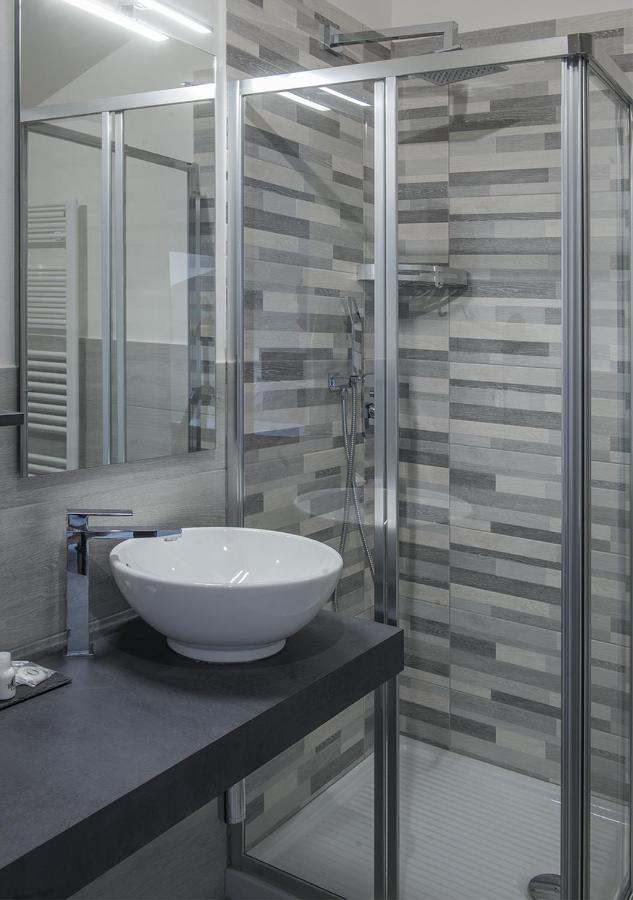 Triple Room Private Bathroom,1344353708:JPEG
