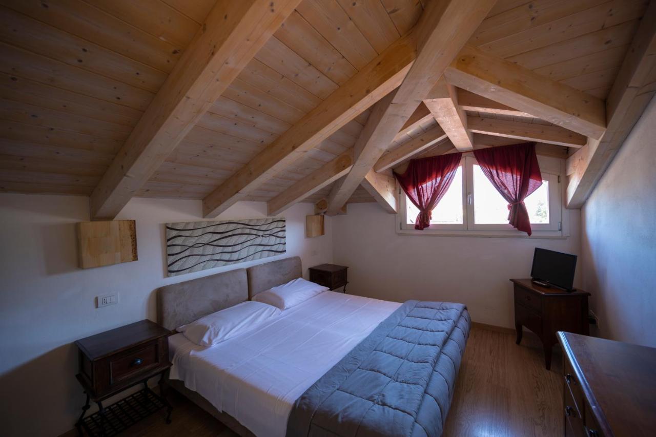 Tweepersoonskamer met 1 of 2 Bedden - Zolder