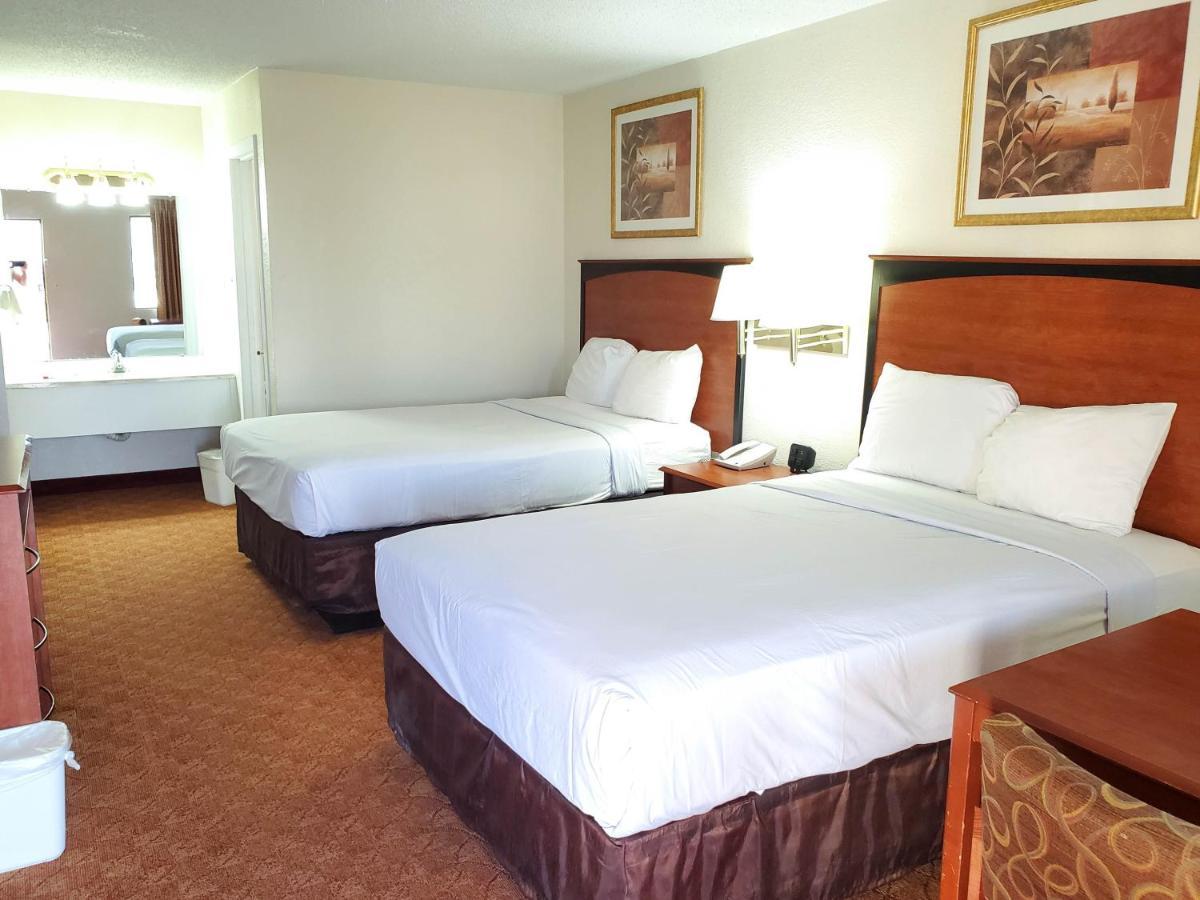 Quadruple Room - Non-Smoking