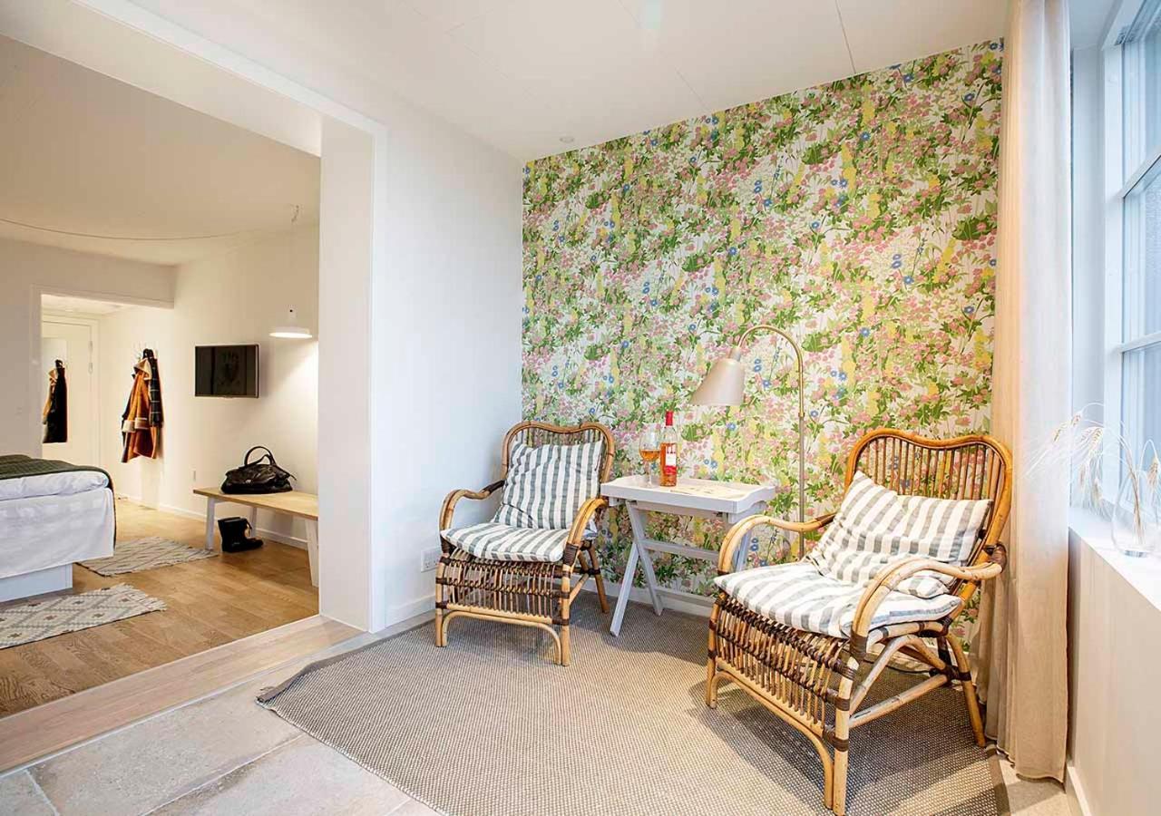 Beach Room with Seaview,1084777090:JPEG